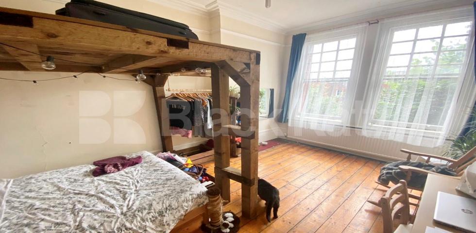 			3 Bedroom, 1 bath, 1 reception Apartment			 Hornsey Lane, HIGHGATE - ARCHWAY